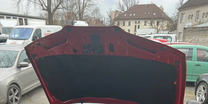 Dekarbonizace motoru o libovolném objemu pro vyšší výkon, míň emisí a delší životnost