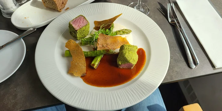 Restaurace v 7. patře Tančícího domu: 3chodové menu pro 2 osoby podle výběru
