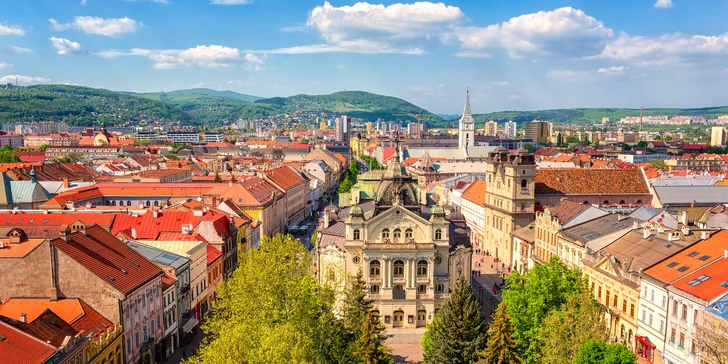 Moderní hotel v centru Košic: bufetová snídaně, 2hodinový wellness se saunou a vířivkou