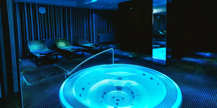 Moderní hotel v centru Košic: bufetová snídaně, 2hodinový wellness se saunou a vířivkou