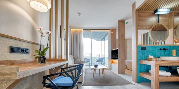 Letecky na Tenerife: 4* Hotel Labranda Suites Costa Adeje s polopenzí nebo all inclusive, bazény a kousek od pláže