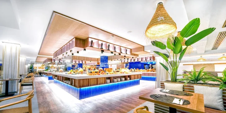 Letecky na Tenerife: 4* Hotel Labranda Suites Costa Adeje s polopenzí nebo all inclusive, bazény a kousek od pláže