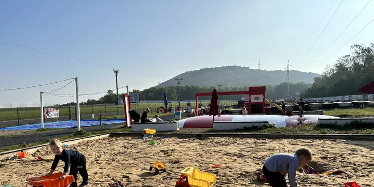 Vstup do BagrParku pro děti i dospělé: zábavní park, kde zkusíte řídit stavební stroje