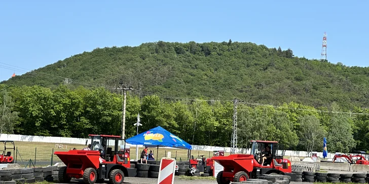 Vstup do BagrParku pro děti i dospělé: zábavní park, kde zkusíte řídit stavební stroje