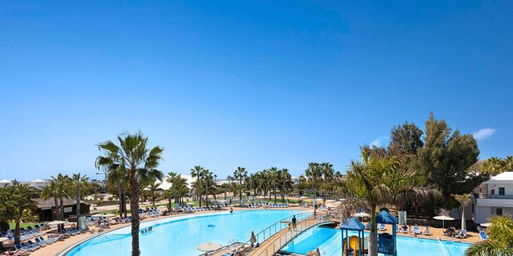 Letecky na Lanzarote: 4* hotel THB Tropical Island, all inclusive a atrakce pro děti