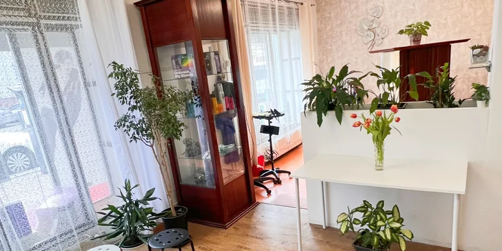 Laminace obočí vč. barvení nebo prodloužení a zahuštění řas metodou 1–3D