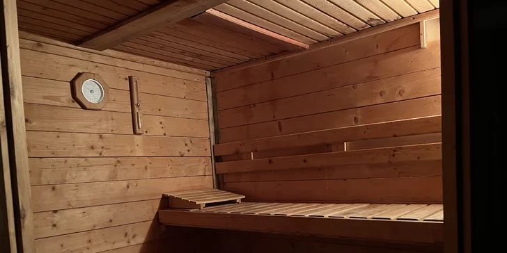 Penzion v Bedřichově: možnost 120minutového vstupu do sauny, snídaně i výlety