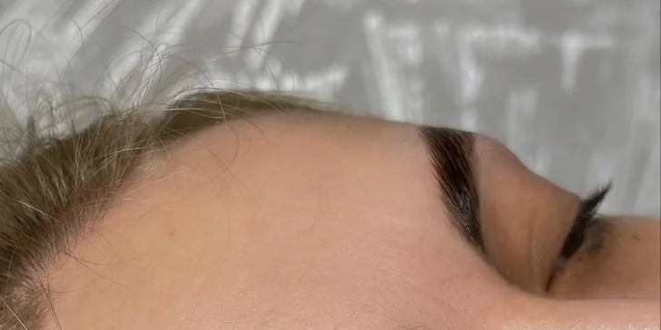 Barvení, lash lifting, laminace obočí vč. úpravy nebo kompletní balíček