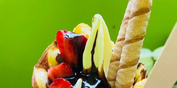 500 g zmrzliny dle výběru s sebou: dvě příchutě dle denní nabídky a 5 kornoutů k tomu