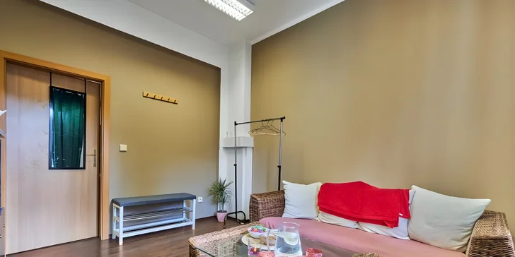 Barvení, lash lifting, laminace obočí vč. úpravy nebo kompletní balíček