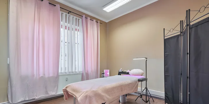 Barvení, lash lifting, laminace obočí vč. úpravy nebo kompletní balíček