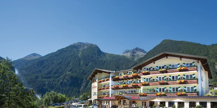 Hotel u NP Vysoké Taury: denně vstup ke Krimmelským vodopádům, polopenze, wellness, jezírko a děti zdarma