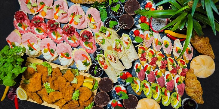 Na party i oslavu: chlebíčky, řízečky, wrapy, obložené bagety i dezerty