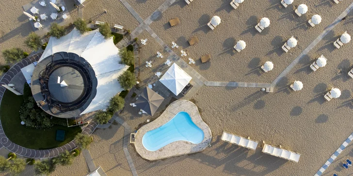 Letní dovolená v italském Rimini: 4* hotel 250 m od pláže, snídaně nebo polopenze