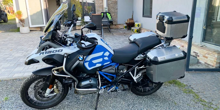 Pronájem motorky BMW R 1200 GS Adventure na den či víkend s neomezeným nájezdem