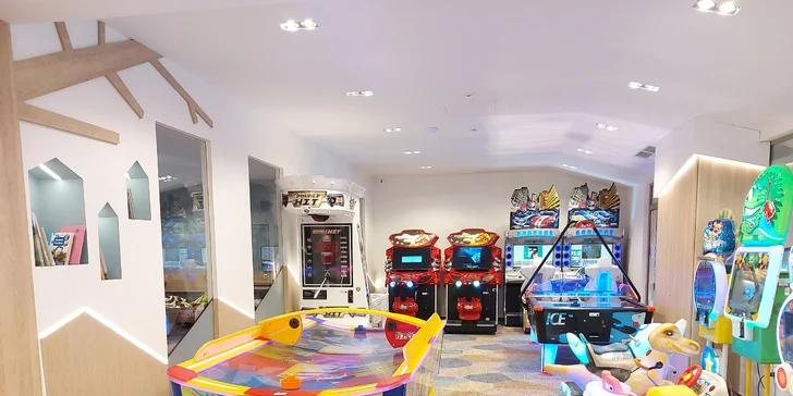 Rodinný pobyt v maďarském Hévízu: wellness, léčivá voda, polopenze a 2 děti do 4,99 let zdarma