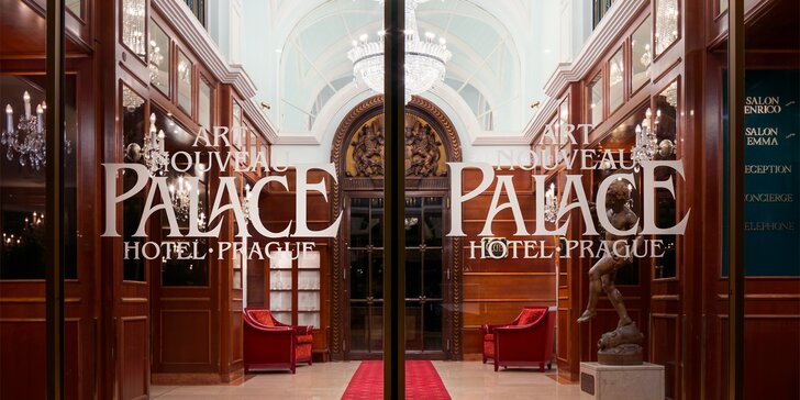 Luxusní hotel u Václavského náměstí: pokoj Deluxe, snídaně, parkování i pozdní check-out