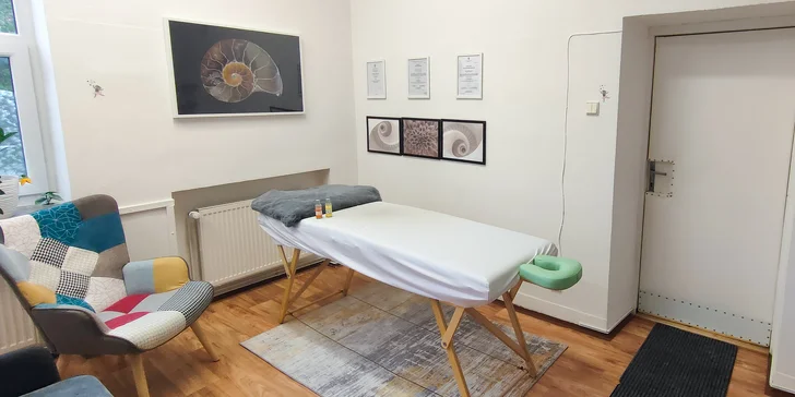Až 80 min. masáže podle výběru: relaxační, antistresová či lávové kameny