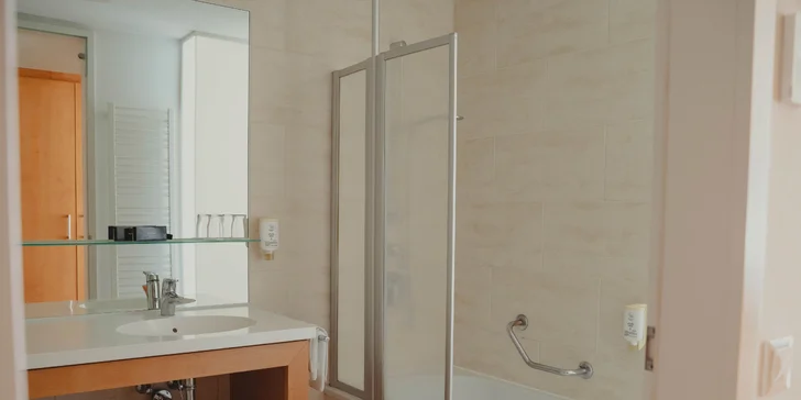 Burgenlandsko: pobyt ve 4* wellness hotelu, plná penze, vstup do skanzenu i slevy na spa
