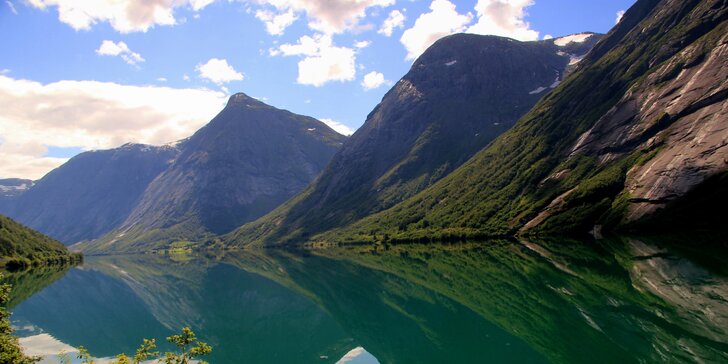 Do Norska za vodopády, ledovci a fjordy: letecky, s ubytováním, večeřemi a průvodcem