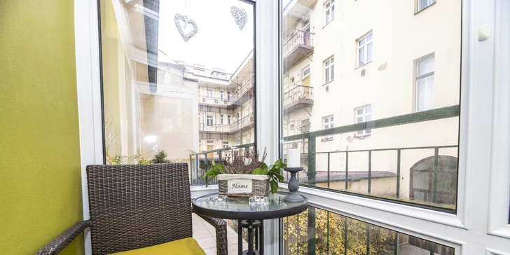 Kosmetické ošetření pleti Unstress De Luxe s liftingovou masáží