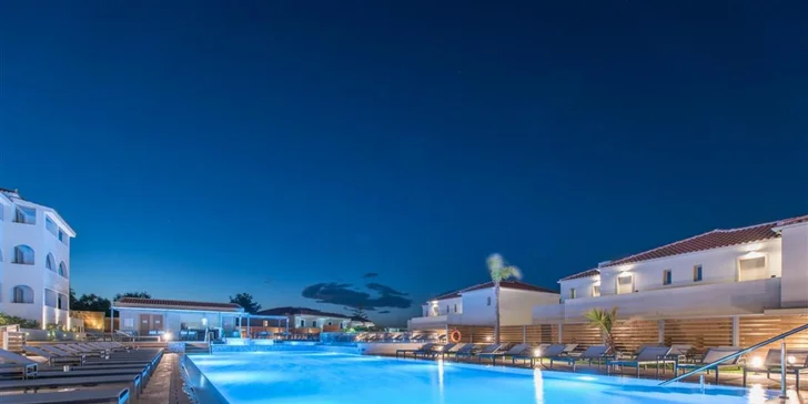 Letecky na Zakynthos: 5* hotel Azure Resort s all inclusive, bazénem a animačním programem