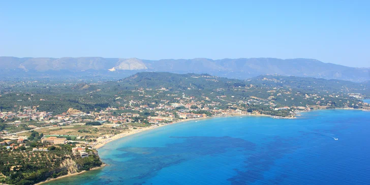 Letecky na Zakynthos: 5* hotel Azure Resort s all inclusive, bazénem a animačním programem