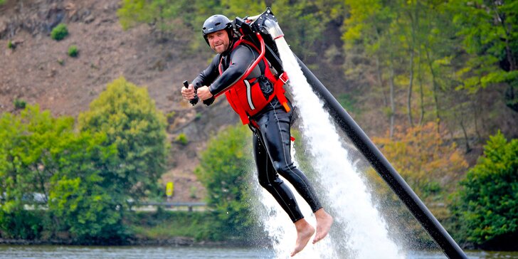 Adrenalinový úlet až 3 v 1: flyboard, jetpack i hoverboard pro 1 osobu