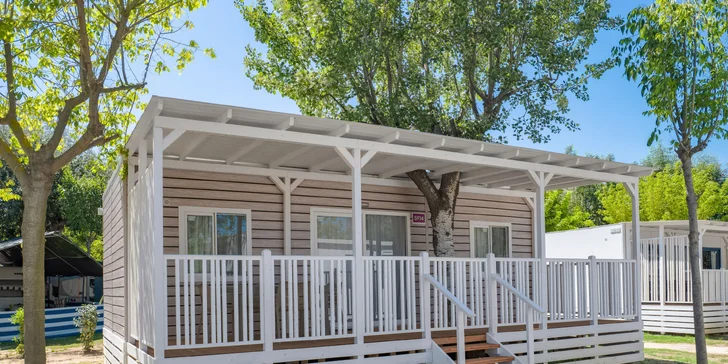 Rodinný resort u Jadranu: bez stravy nebo až plná penze, bazén a písečná pláž