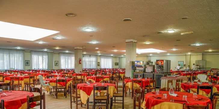 Letecky do Kalábrie: 7 nocí ve 4* hotelu Santa Caterina Village Resort & Spa s plnou penzí plus