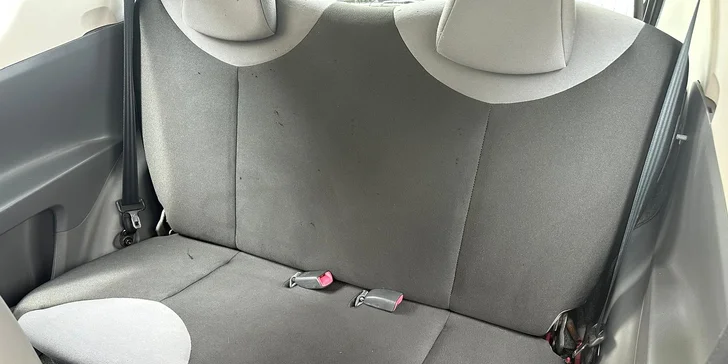 Kompletní ruční mytí vozu s tepováním sedaček v myčce Wash Cars