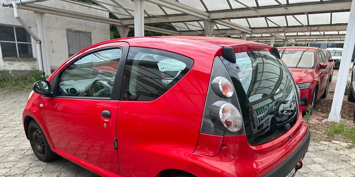 Čistá jízda: ruční mytí karoserie, čištění interiéru i servis klimatizace