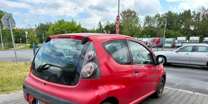 Čistá jízda: ruční mytí karoserie, čištění interiéru i servis klimatizace