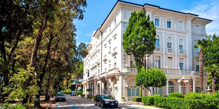 Letní dovolená v italském Rimini: 4* hotel 250 m od pláže, snídaně nebo polopenze