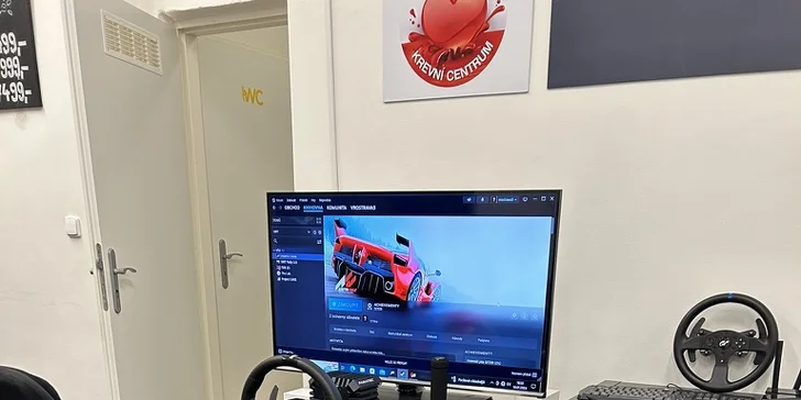 Pořádná jízda: 30 min. na závodním VR simulátoru Fanatec pro 1 osobu