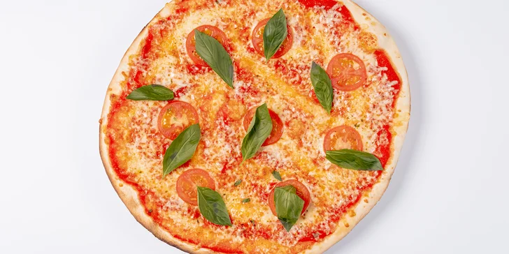Pizza dle výběru z pravé italské mouky: 9 druhů, ⌀ 32 cm, pro 1 či 2 osoby