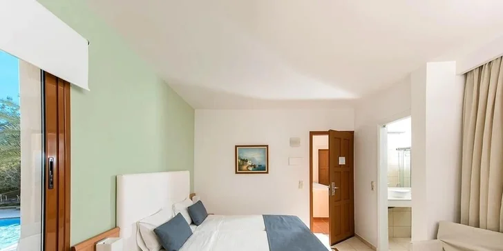 Letecky na Krétu: 4* hotel Sirios Village s all inclusive, dětský klub Čedog a bazény