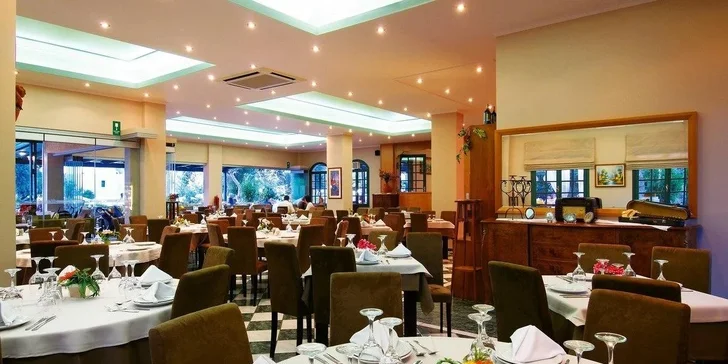 Letecky na Krétu: 4* hotel Sirios Village s all inclusive, dětský klub Čedog a bazény