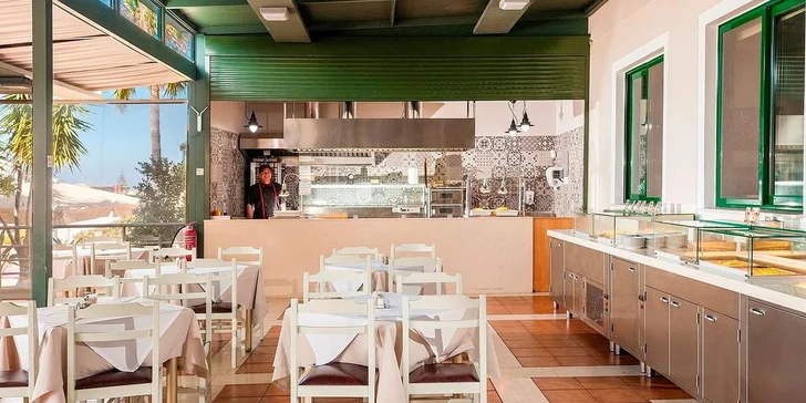 Letecky na Krétu: 4* hotel Sirios Village s all inclusive, dětský klub Čedog a bazény
