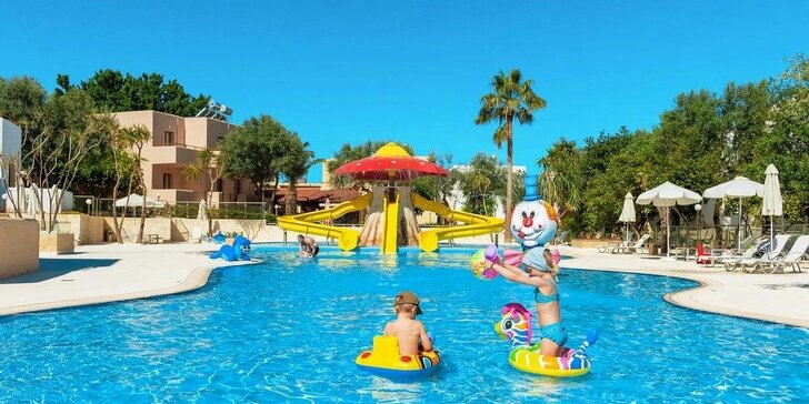 Letecky na Krétu: 4* hotel Sirios Village s all inclusive, dětský klub Čedog a bazény