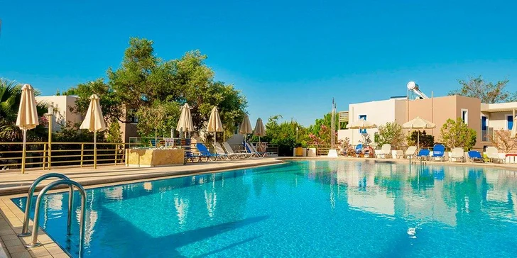 Letecky na Krétu: 4* hotel Sirios Village s all inclusive, dětský klub Čedog a bazény