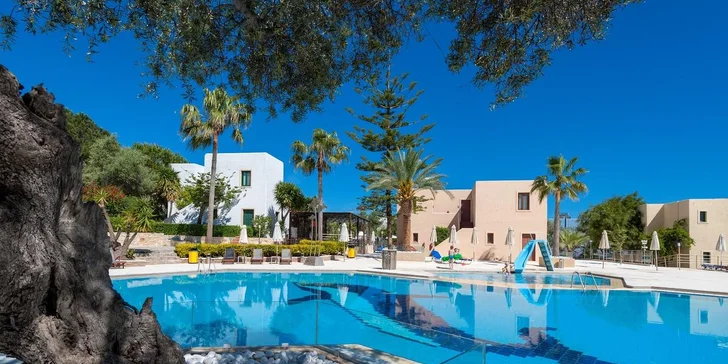 Letecky na Krétu: 4* hotel Sirios Village s all inclusive, dětský klub Čedog a bazény