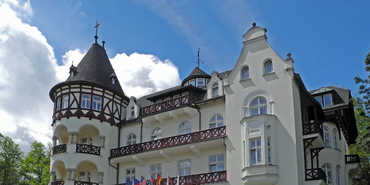 4* pobyt v Karlových Varech: snídaně či polopenze, na výběr i neomezený wellness a procedury