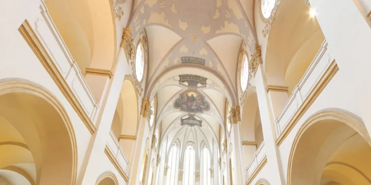 Vstupenka na koncert vážné hudby: Mozart Requiem v kostele U Salvátora