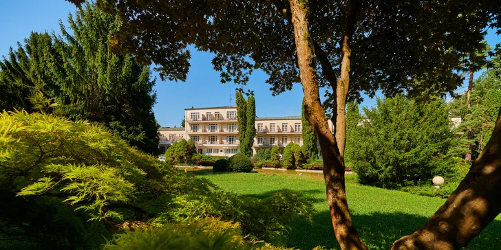 Pobyt v Lázních Sliač s balíčkem léčebných procedur, plnou penzí a vstupem do Holidaypark Kováčová