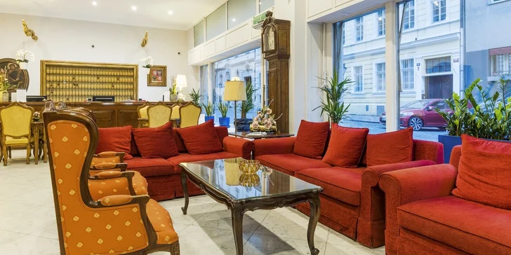 4* hotel na Starém Městě: snídaně v ceně a Karlův most za rohem