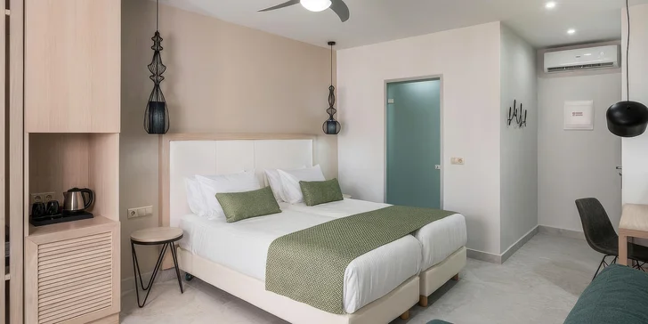Letecky na Krétu: 4* hotel Sirios Village s all inclusive, dětský klub Čedog a bazény