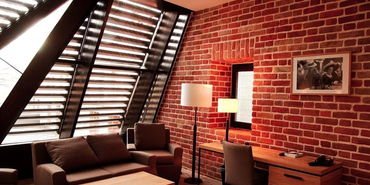 Pobyt se snídaní v centru Wrocławi: designový hotel v historické budově, varianta s vínem i parkováním