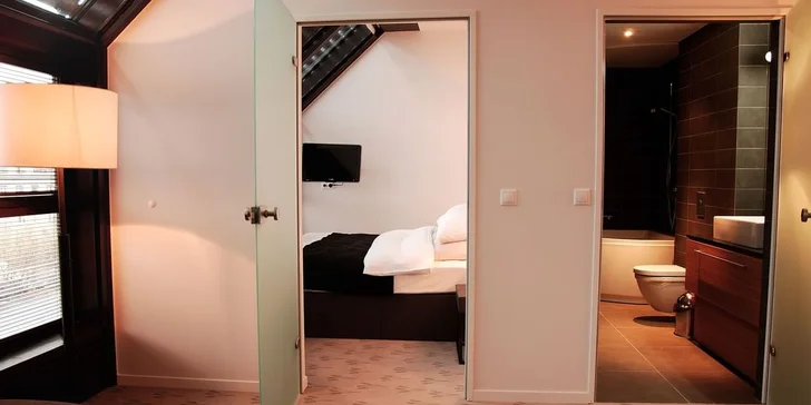 Pobyt se snídaní v centru Wrocławi: designový hotel v historické budově, varianta s vínem i parkováním