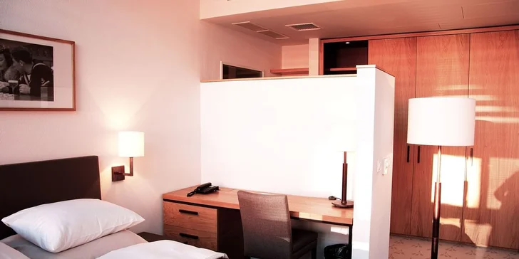 Pobyt se snídaní v centru Wrocławi: designový hotel v historické budově, varianta s vínem i parkováním